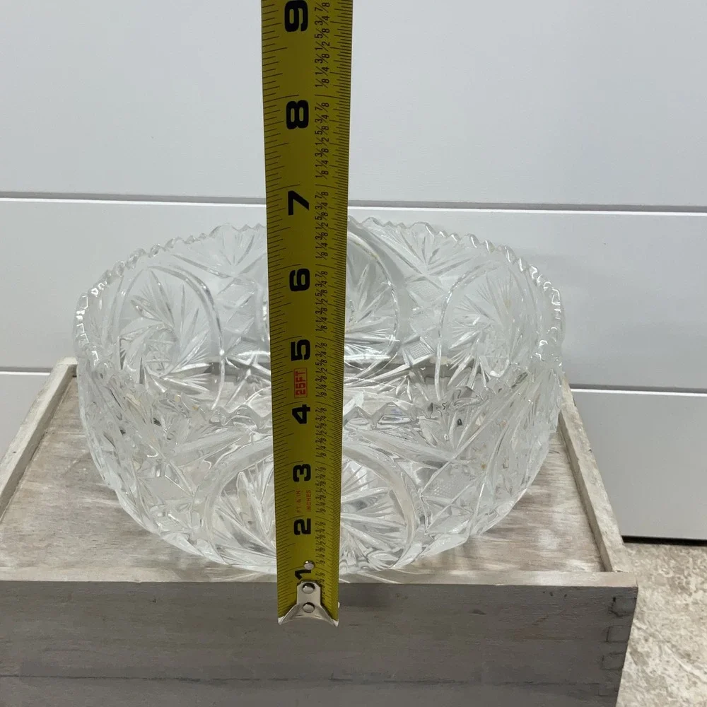 Vintage Heavy Cut Glass Pinwheel Starburst 8 Inch Scalloped Sawtooth Edge Bowl